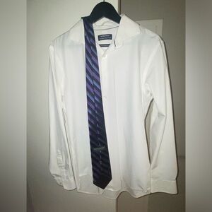 Men’s navy striped tie